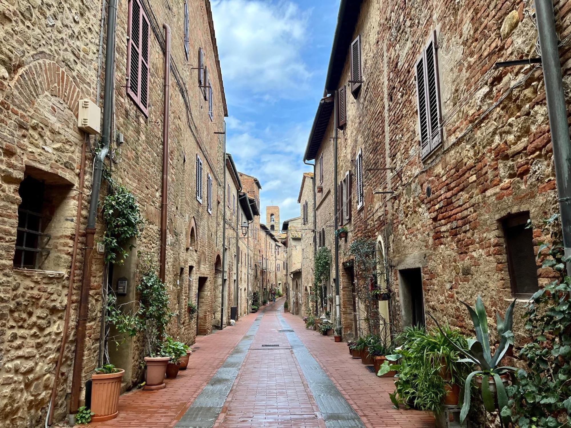 Appartamento Mirella In Centro Storico Казоле-д'Эльса Экстерьер фото